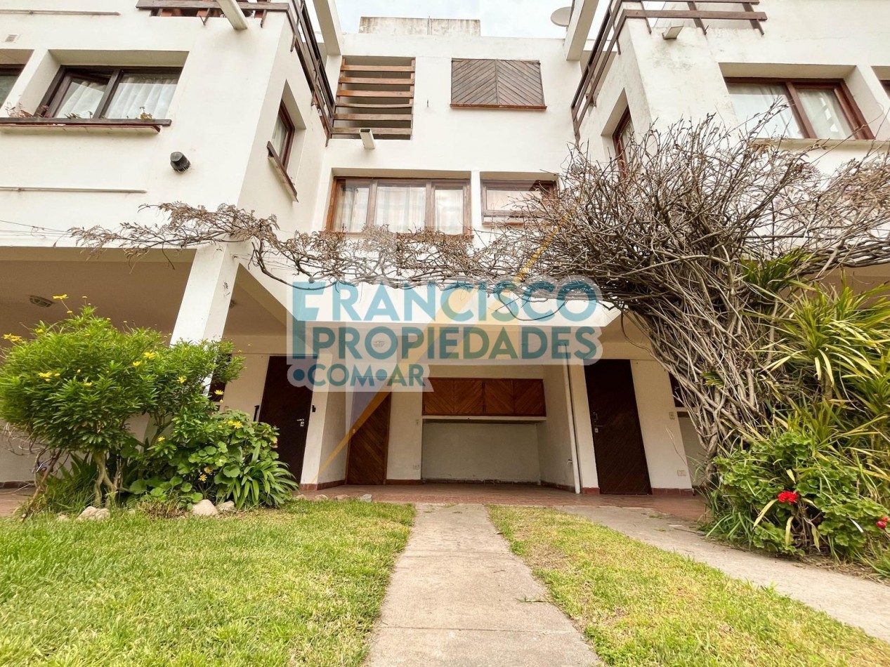 Departamento tipo triplex - Zona sur de Villa Gesell