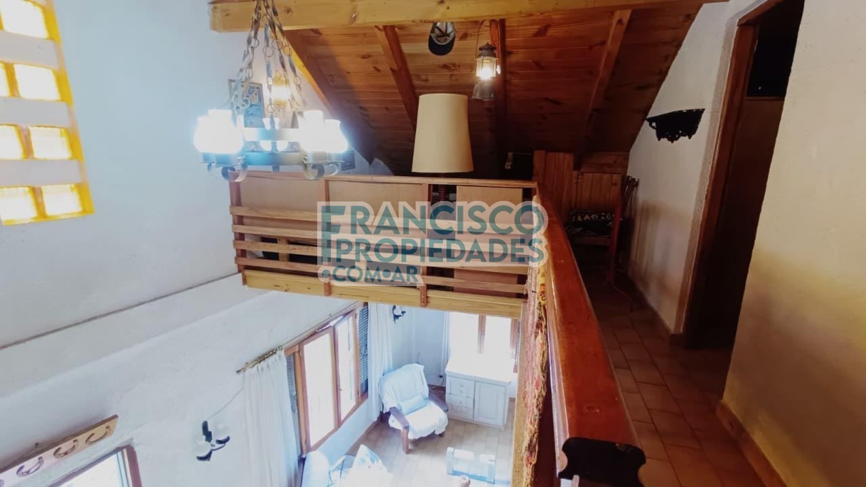 Casa con amplio lote - Zona Sur, Villa Gesell