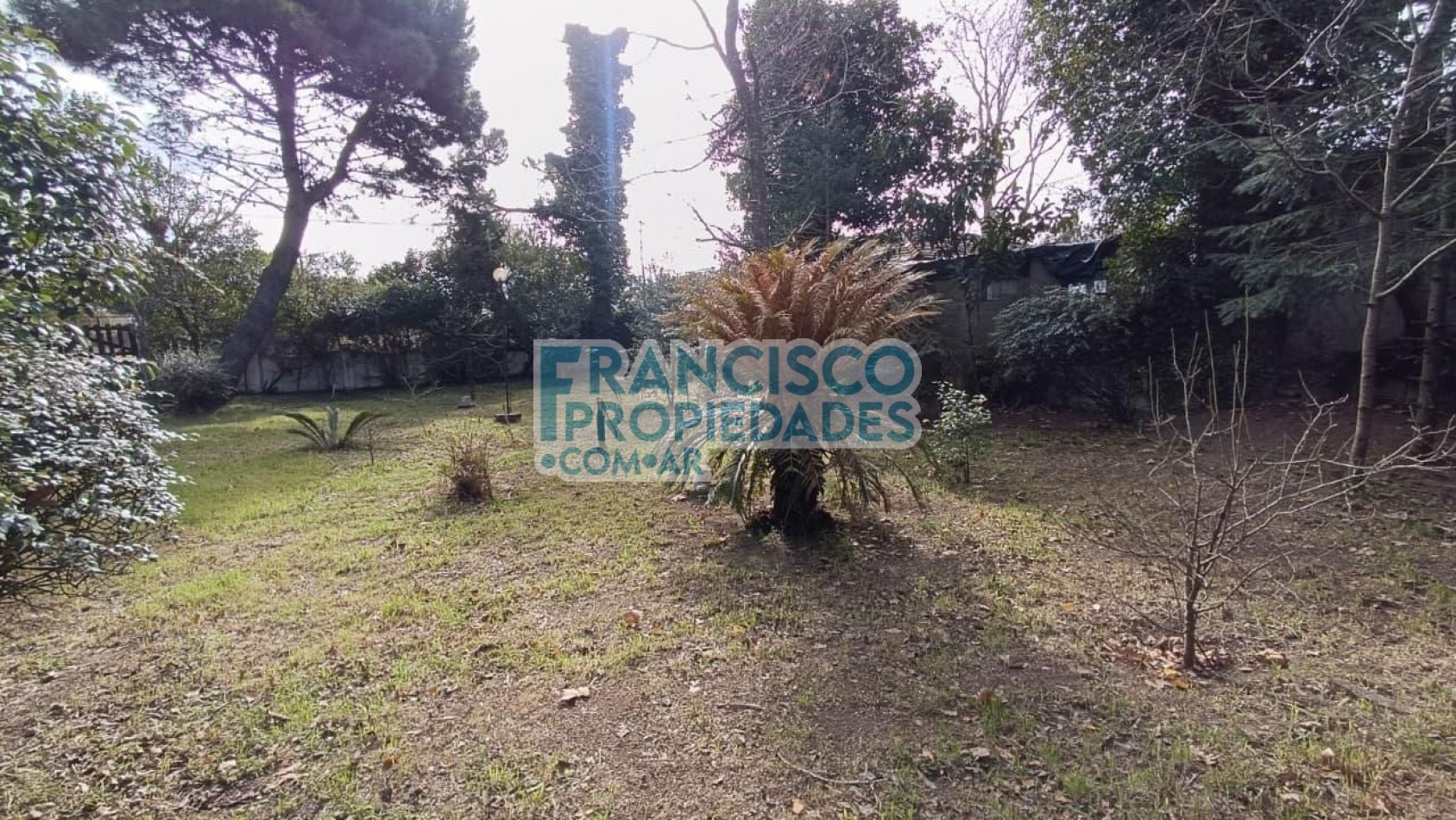 Casa con amplio lote - Zona Sur, Villa Gesell