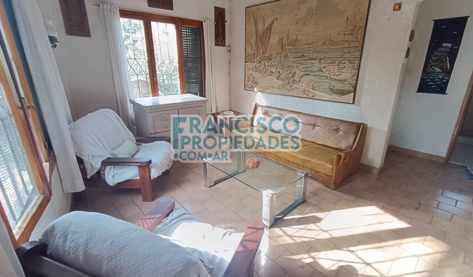 Casa con amplio lote - Zona Sur, Villa Gesell