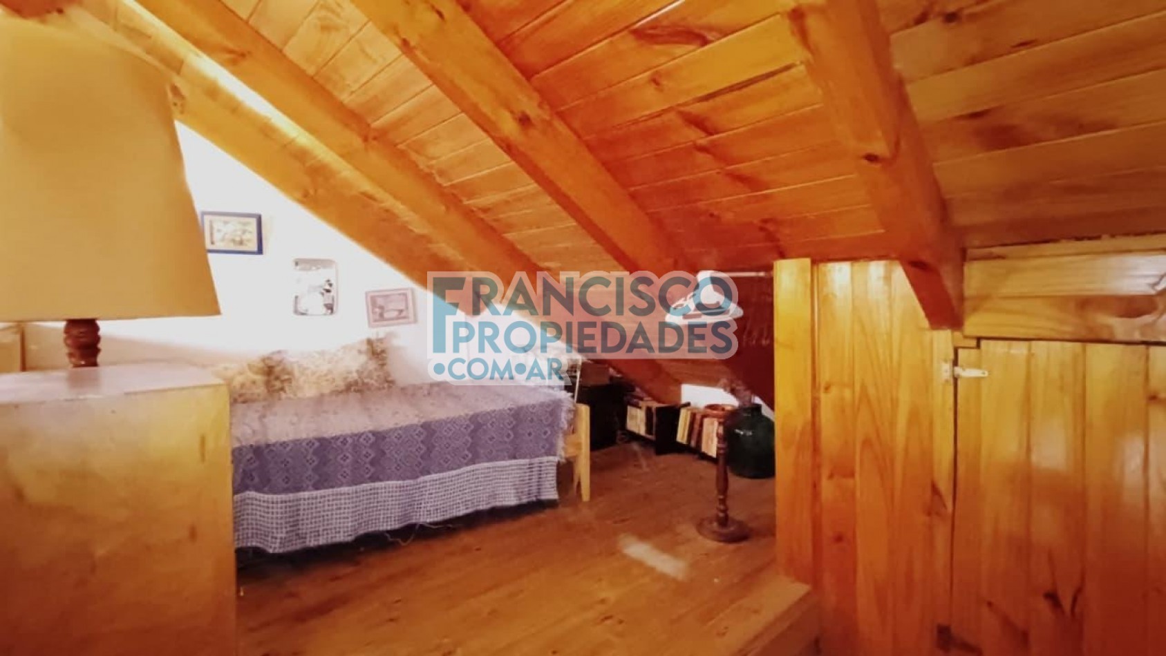 Casa con amplio lote - Zona Sur, Villa Gesell